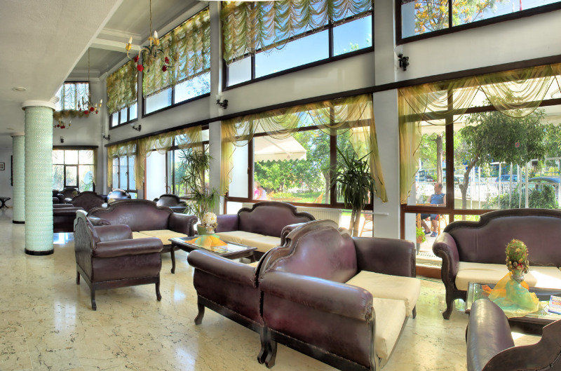 Grand Hotel Kurdoglu Kusadası Zewnętrze zdjęcie